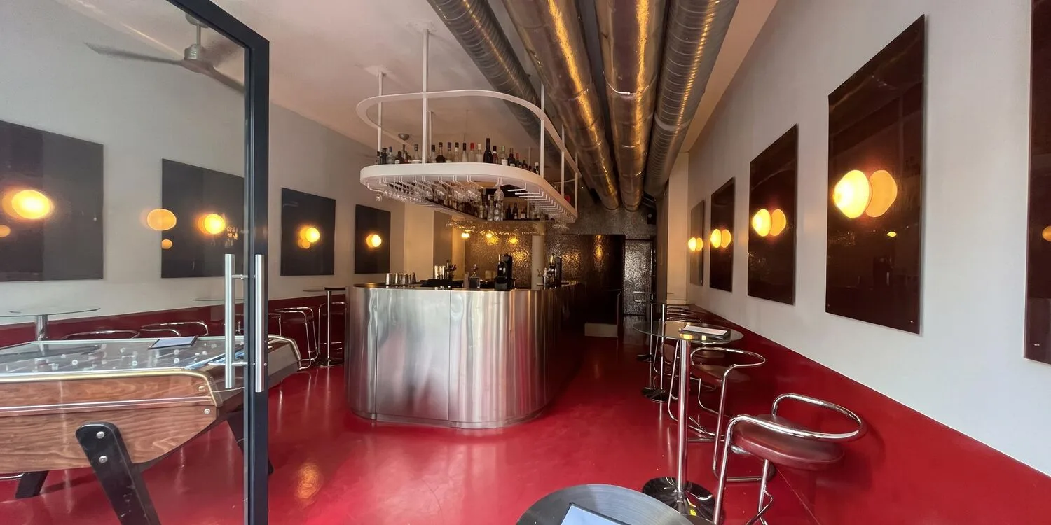 Encore Là, bar à Paris où déguster Veenus Vodka